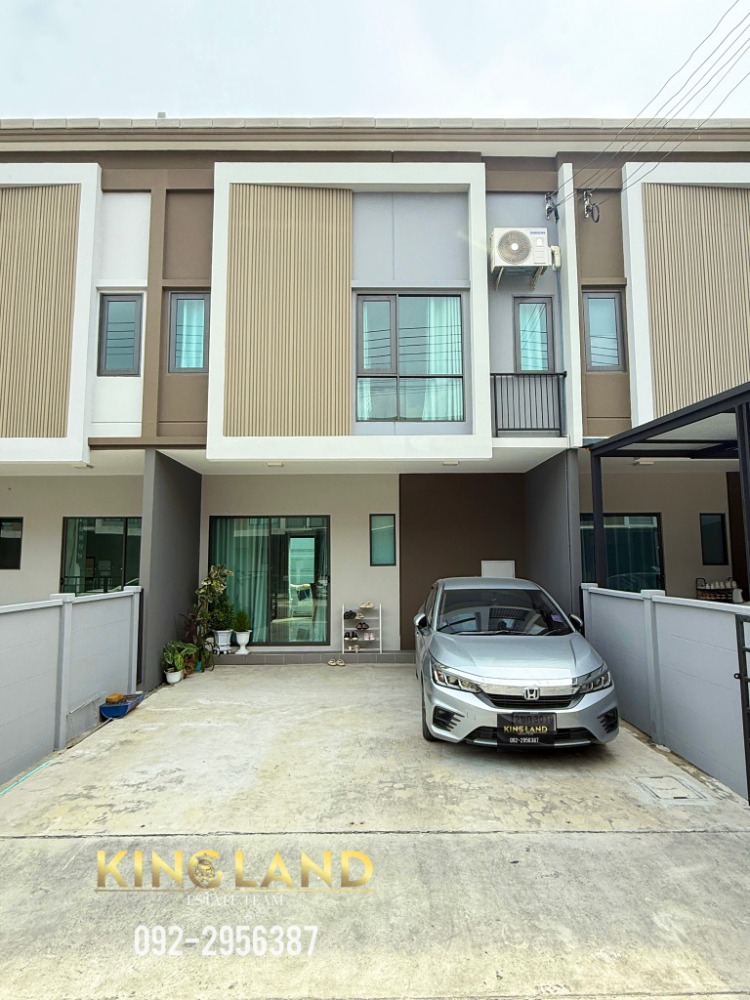 For RentTownhomePathum Thani,Rangsit, Thammasat : #Townhouse for rent, 2 floors, Grand Pleno Phahonyothin-Vibhavadi, from AP Rangsit-Phahonyothin, has 3 bedrooms, 3 bathrooms, parking for 2 cars, rent 16,000 baht/month