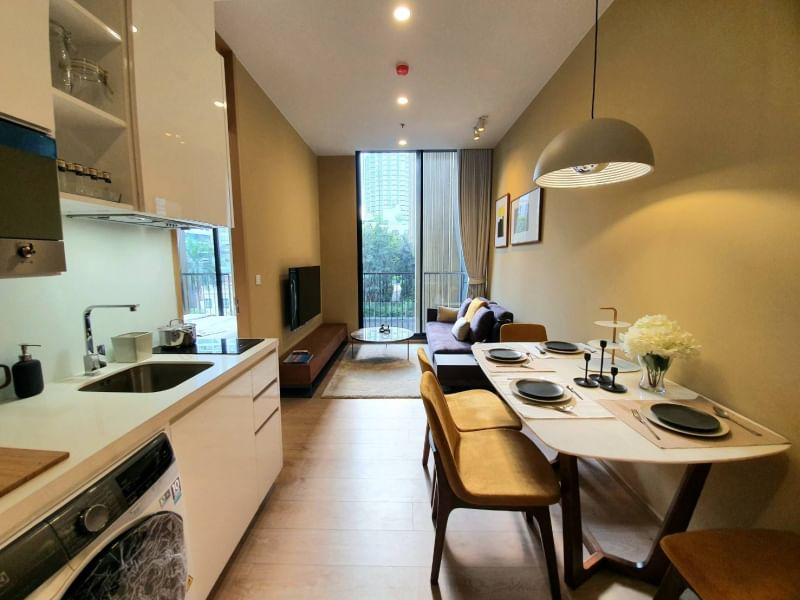 For SaleCondoSukhumvit, Asoke, Thonglor : Ready to Move In-Fully Furnished, 1 Bed 1 Bath Noble BE 19, close to BTS Asoke/ MRT Sukhumvit