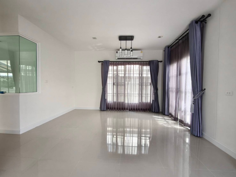 For SaleHouseKaset Nawamin,Ladplakao : For sale: 2-storey house, 4 bedrooms, Golden Neo Lat Phrao-Kaset Nawamin project (RS 0760)