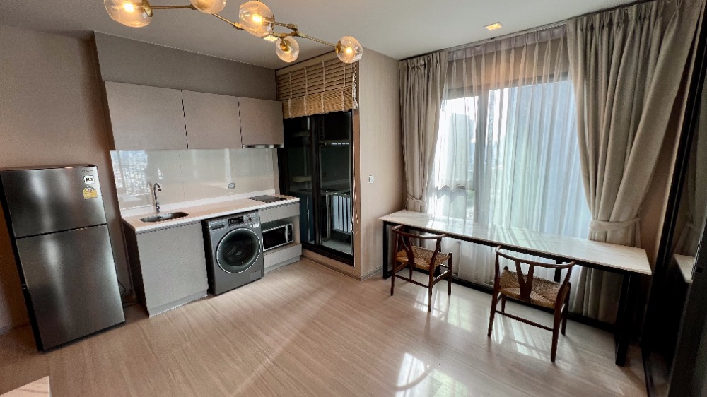 For SaleCondoRama9, Petchburi, RCA : Sell with tenant Life Asoke Rama 9 Price 5.5 MB 40 SQ.m