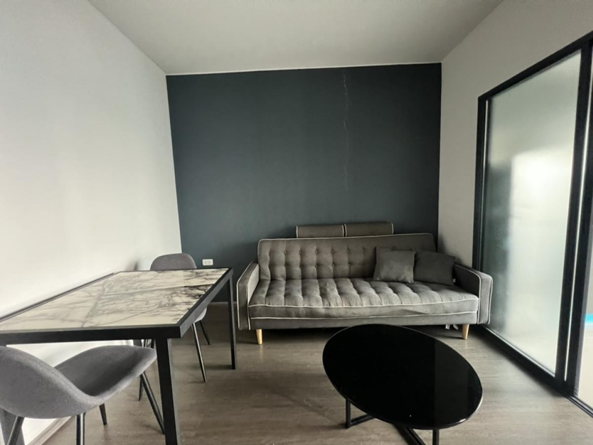 For RentCondoOnnut, Udomsuk : Ideo Sukhumvit 93 for RENT 1 bedroom, 1 bathroom, has a washing machine, under the building there is a Starbucks and 7-11, very convenient, price 15,000 baht, urgent!!!! The room goes very quickly, if interested, call 061-4162636.