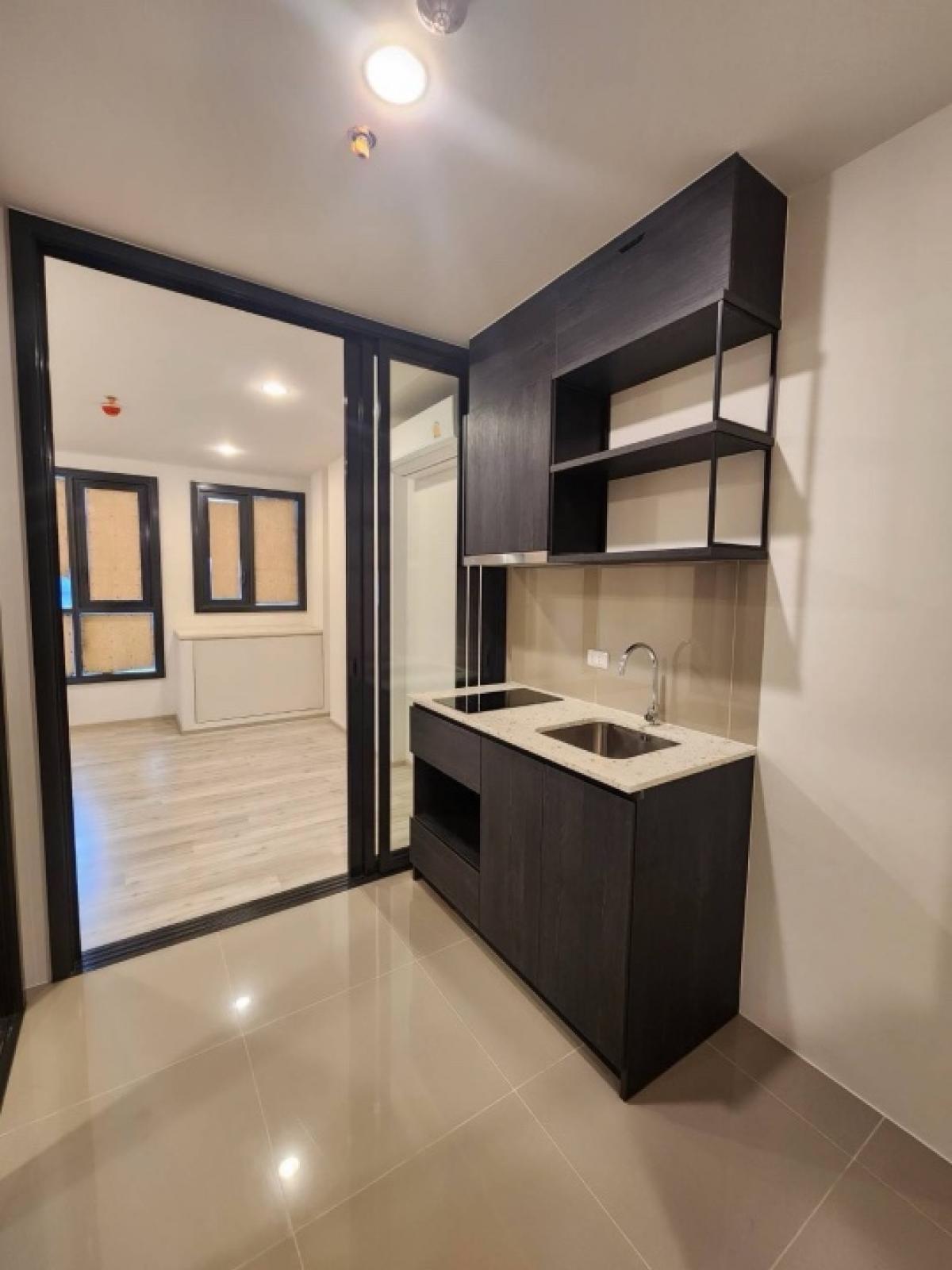 For SaleCondoRatchadapisek, Huaikwang, Suttisan : Condo for sale near the BTS, XT Huai Khwang