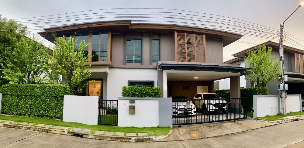 For SaleHousePattanakan, Srinakarin : Detached House Burasiri Pattanakarn / 4 Bedrooms (FOR SALE), Burasiri Pattanakarn / Detached House 4 Bedrooms (FOR SALE) TIK463