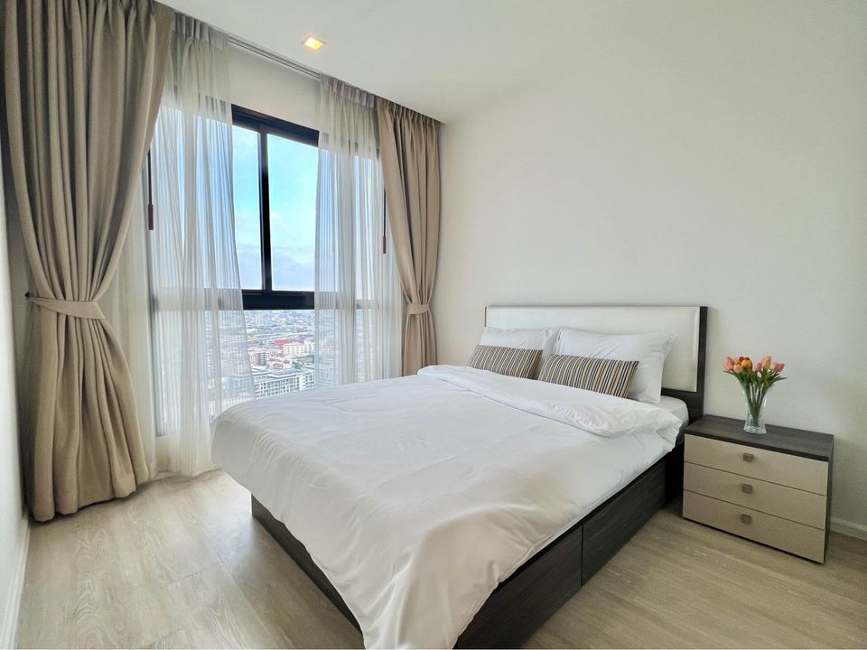 For RentCondoRatchadapisek, Huaikwang, Suttisan : Quinn 66 sqm 35,000 for urgent rent, newly vacant room, high floor, great view, beautifully decorated room, two large bedrooms