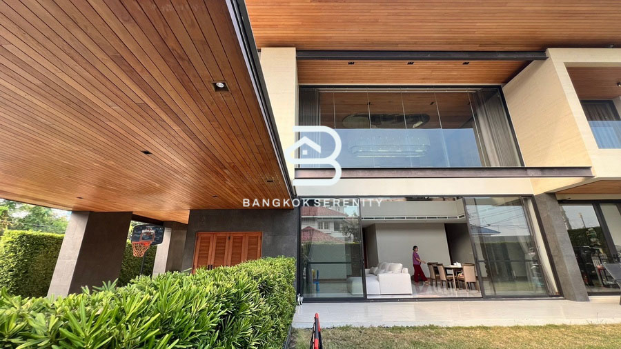 ให้เช่าบ้านบางนา แบริ่ง ลาซาล : House for rent or sale in Bangna