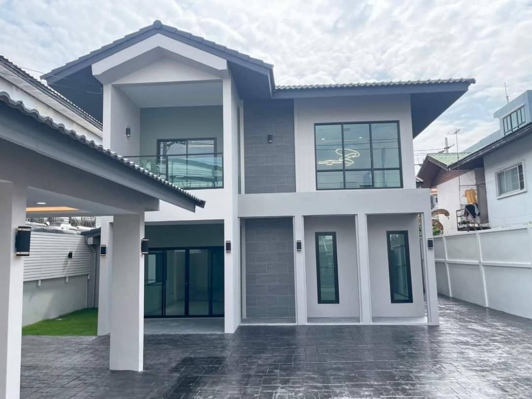 For SaleHouseVipawadee, Don Mueang, Lak Si : For sale: Single house, Wat Weluwanaram 36, 185.2 sq m, 98 sq wa. Renovated house, ready to be submitted to the bank.