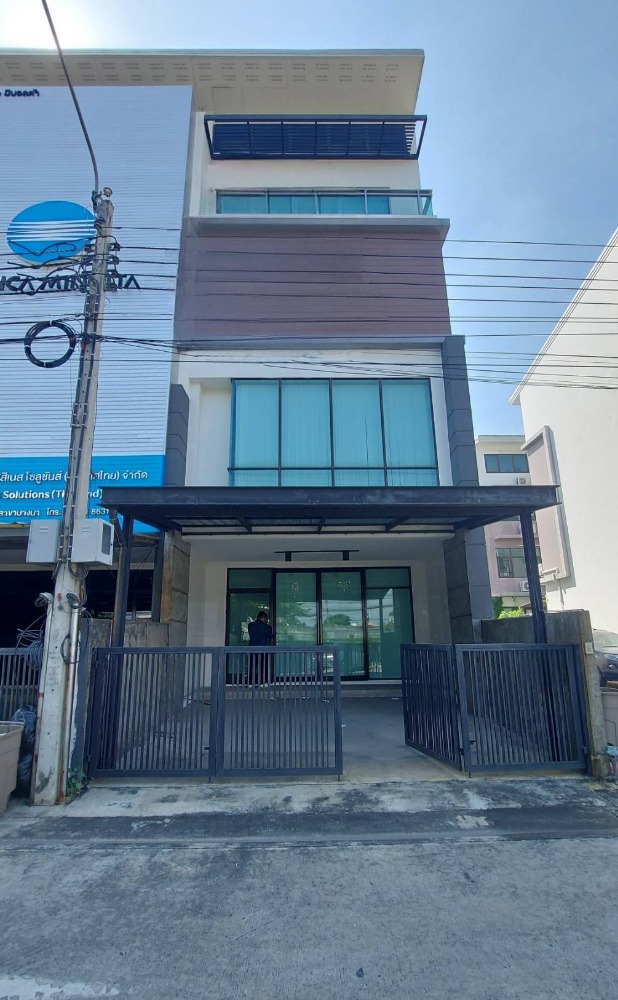 For RentHome OfficeBangna, Bearing, Lasalle : For rent: 4-storey home office in the Enterprise Park project, Bangna-Trad Km 5, fully furnished