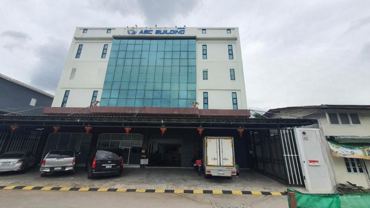 For RentOfficeLadprao101, Happy Land, The Mall Bang Kapi : 🏚️For sale or rent: Office/office, located in Soi Pho Kaew 3, Intersection 6 🏚️