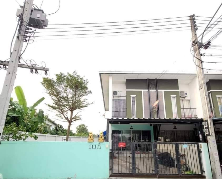 For SaleTownhousePattaya, Bangsaen, Chonburi : Urgent sale, townhouse, Prapassorn Precio 4, Soi Khao Nok Yung - Amata Nakorn, Na Pa, Chonburi, good condition, corner house, has garden area