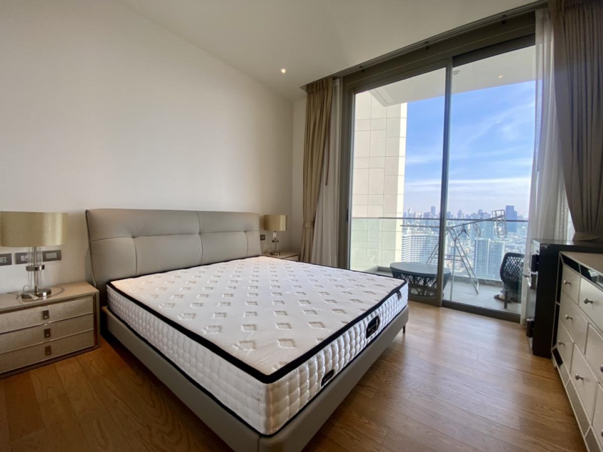 For RentCondoWongwianyai, Charoennakor : ✨❤️2 bedrooms, 2 bathrooms, Magnolia Waterfront, luxury condo next to Icon Siam shopping mall. Interested in making an appointment to view? Welcome.