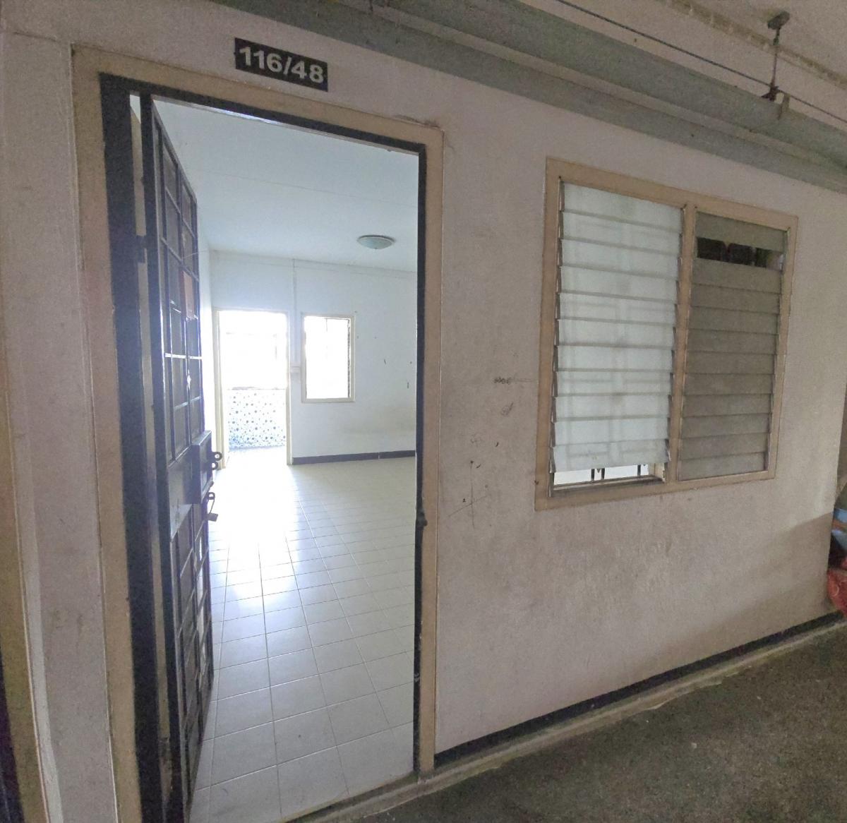 Sale DownCondoNonthaburi, Bang Yai, Bangbuathong : For sale, Prachaniwet housing estate