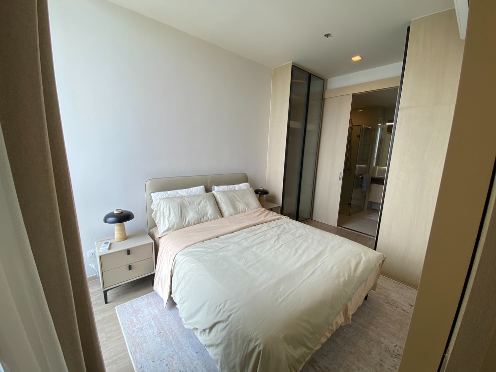 For RentCondoSukhumvit, Asoke, Thonglor : For rent Noble state 39 2 bedrooms 1 bathroom, new room + Wifi, ready to move in, near BTS Phrom Phong, central location CBD