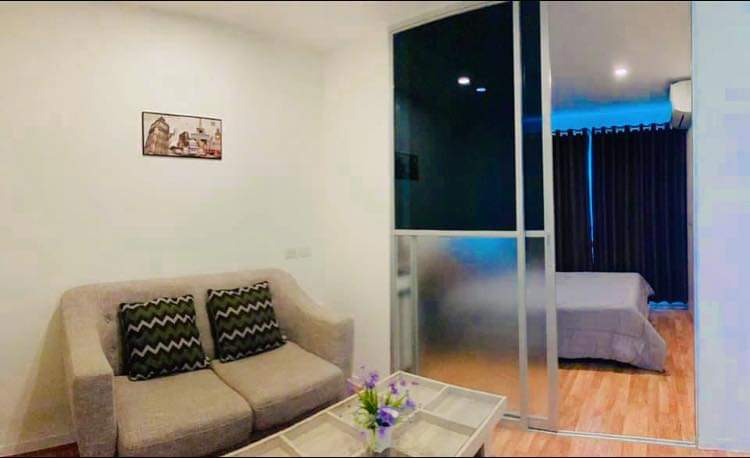 For RentCondoSamut Prakan,Samrong : Condo for rent, Lumpini Ville Sukhumvit 76, size 26 sq m., Building A, 4th floor, 1 bedroom, 1 bathroom, near BTS Bearing, rental price 7,000 baht.