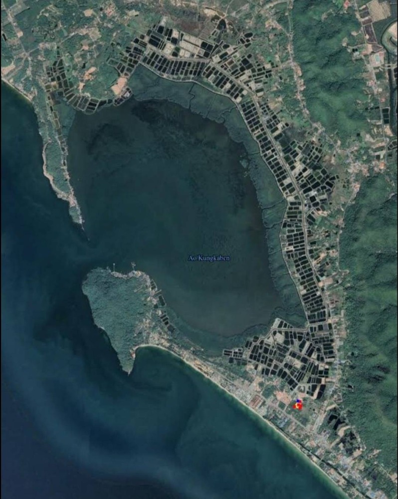 For SaleLandChanthaburi : Land for sale, already filled, next to the road, very good location, Tha Mai District, Chanthaburi Province (Owner selling)