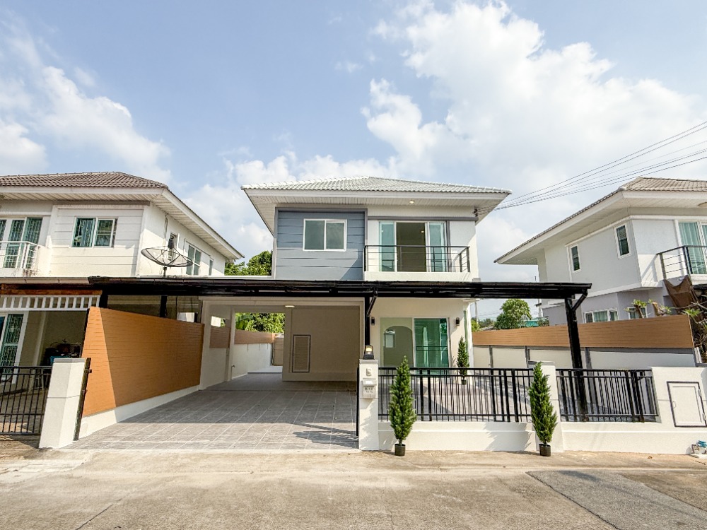 For SaleHouseNonthaburi, Bang Yai, Bangbuathong : Twin house the size of a single house, The Villa, Rattanathibet (Soi Tha It), newly renovated, fully extended