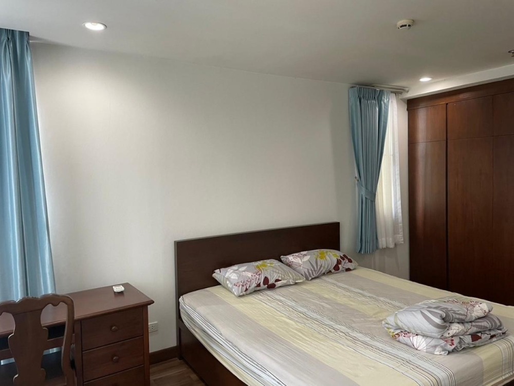 For RentCondoWitthayu, Chidlom, Langsuan, Ploenchit : Condo The Rajadamri lungsan, fully furnished, ready to rent