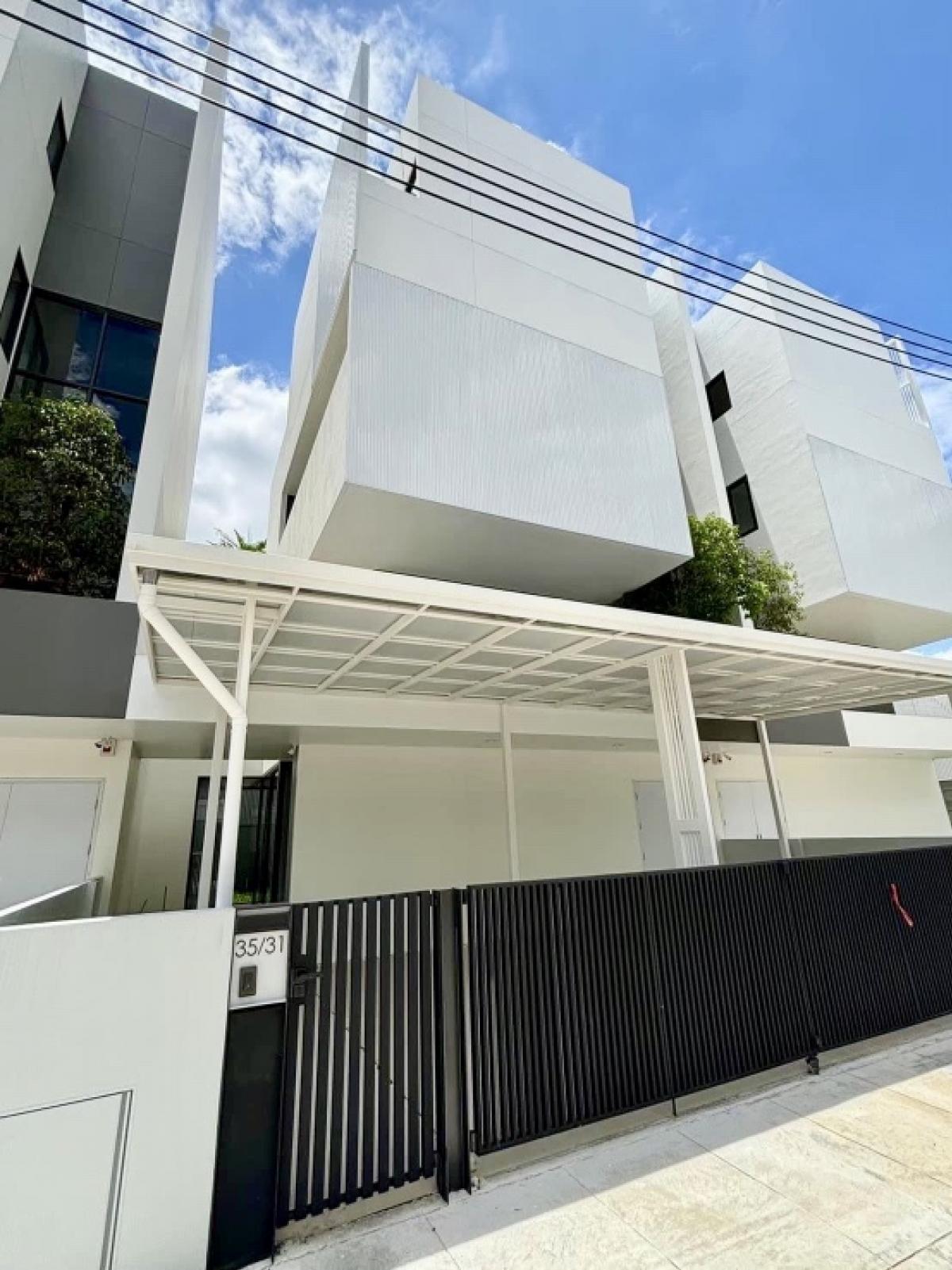 For RentHouseVipawadee, Don Mueang, Lak Si : For rent: 3.5-storey twin house, modern style, ARKIN Vibhavadi, Vibhavadi Rangsit Soi 84, near Don Mueang Airport, suitable for home office, pets allowed.