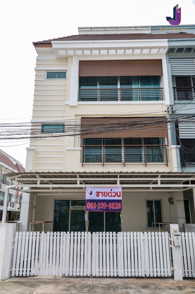 For SaleTownhomePattanakan, Srinakarin : Townhouse for sale, 3 floors (corner house), Baan Klang Muang, Urbanian, Rama 9-Wongwaen (Krungthep Kreetha) 📌Property code JJ-H207📌