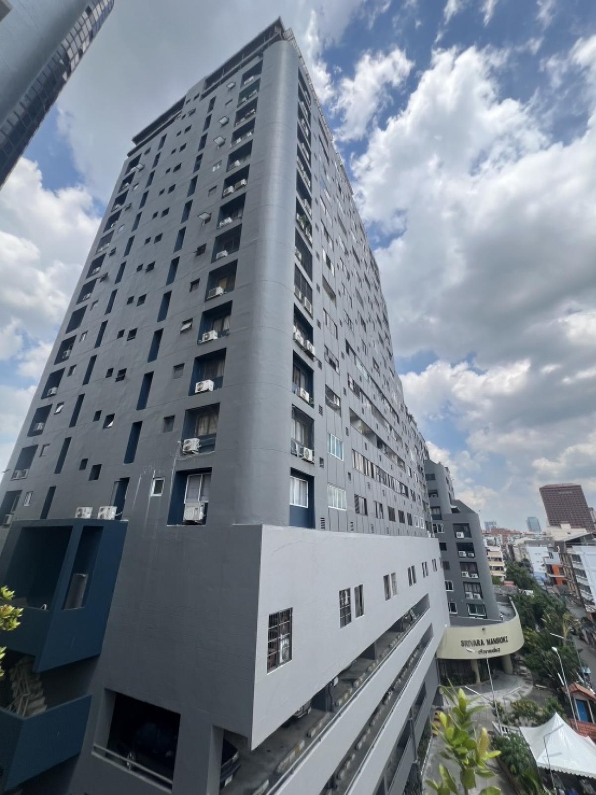 For RentCondoRatchadapisek, Huaikwang, Suttisan : Condo near MRT Cultural Center Station CW tower. RS tower. Forum tower. Thai Life Insurance Building. AIA Building. Stock Exchange of Thailand. Esplanade. Big C Ratchada. Fortune Tower.