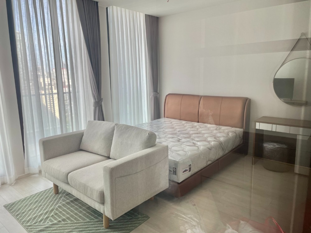 For RentCondoWitthayu, Chidlom, Langsuan, Ploenchit : (for rent) Noble Ploenchit, next to BTS Ploenchit