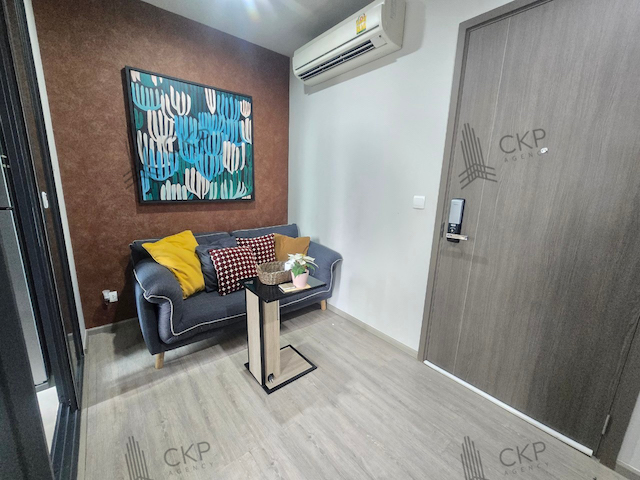 For SaleCondoBang Sue, Wong Sawang, Tao Pun : Condo The Line Wong Sawang is located in the heart of Wong Sawang area, only 300 meters to MRT, near expressway entrance-exit, beautiful room with garden view, ready to move in with your bags.