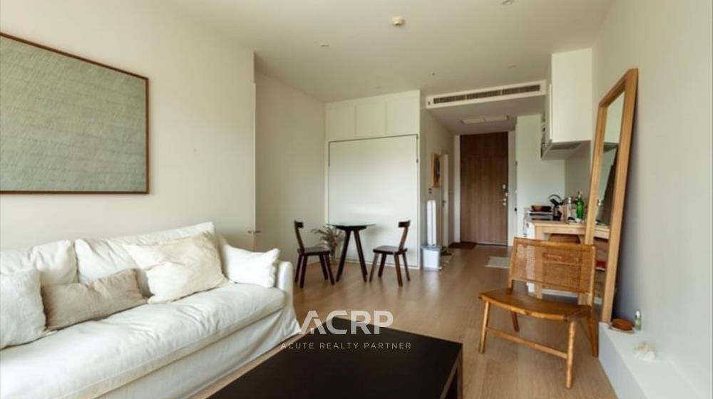 For RentCondoSukhumvit, Asoke, Thonglor : For Rent: Stylish 1-Bedroom Condo at Noble Solo Thonglor Location: Sukhumvit Soi 55 (Thonglor)