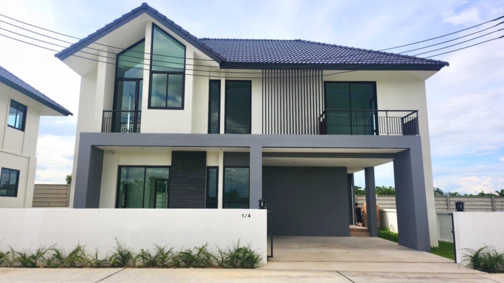 For SaleHouseChiang Mai : Newly built house for sale, San Phisuea Subdistrict, Mueang Chiang Mai District, high land, no flooding, large house, call 082-3899314 (Boo)