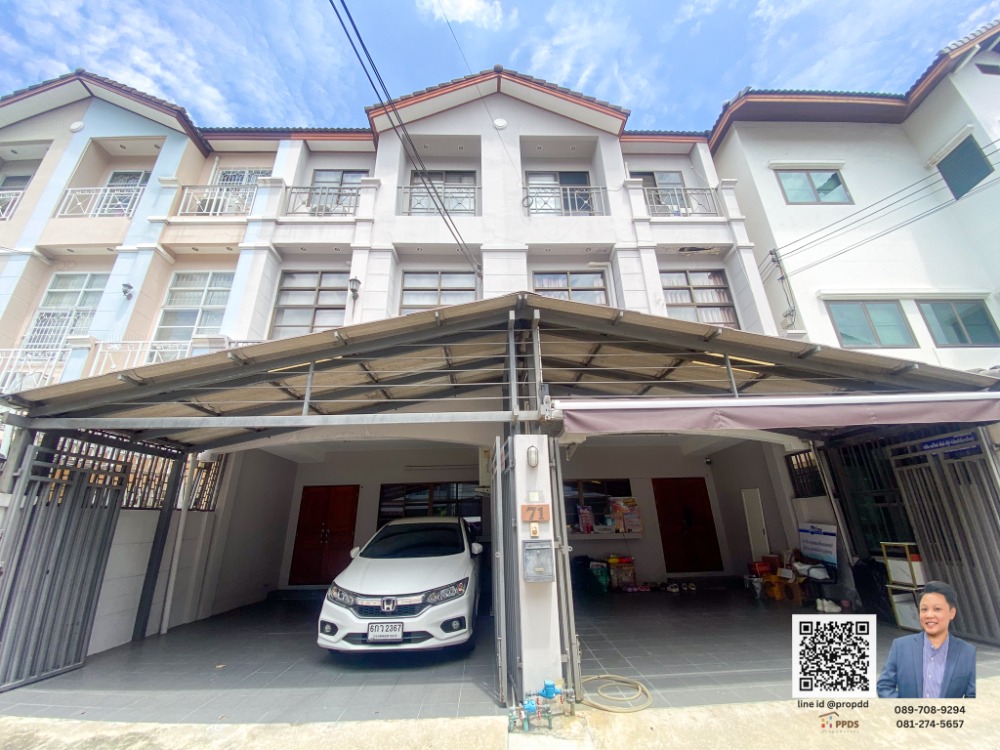 For SaleTownhomeOnnut, Udomsuk : For Sale: Townhome in Sukhumvit Soi 52, just 500 meters from Sukhumvit Road and BTS On Nut