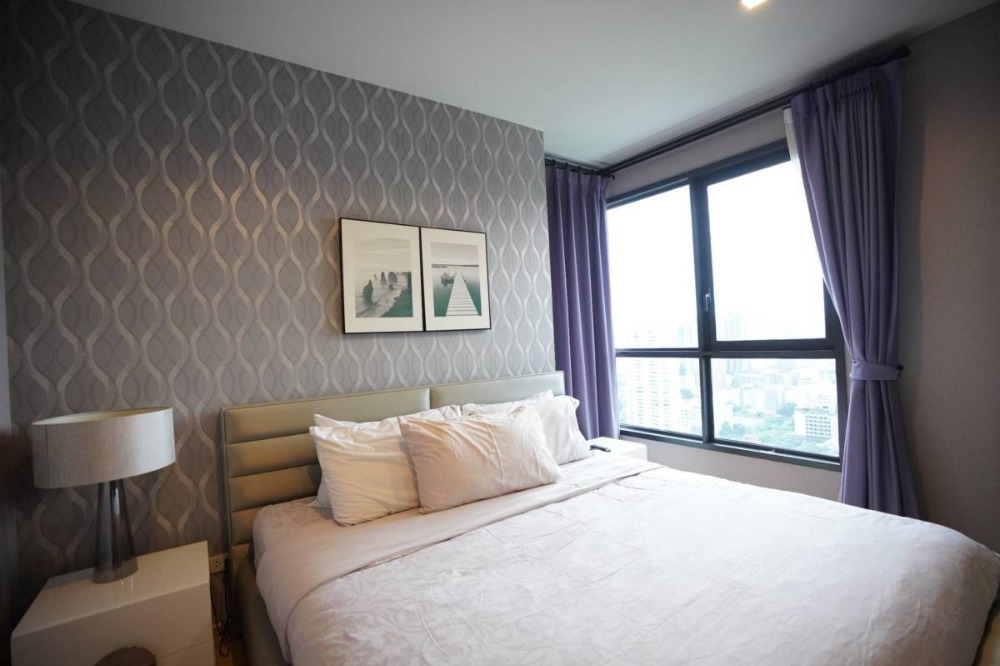 ให้เช่าคอนโดสุขุมวิท อโศก ทองหล่อ : HQ THONGLOR : 100 SQM 2BR/2BA, Unblocked View, Call 095-6459656