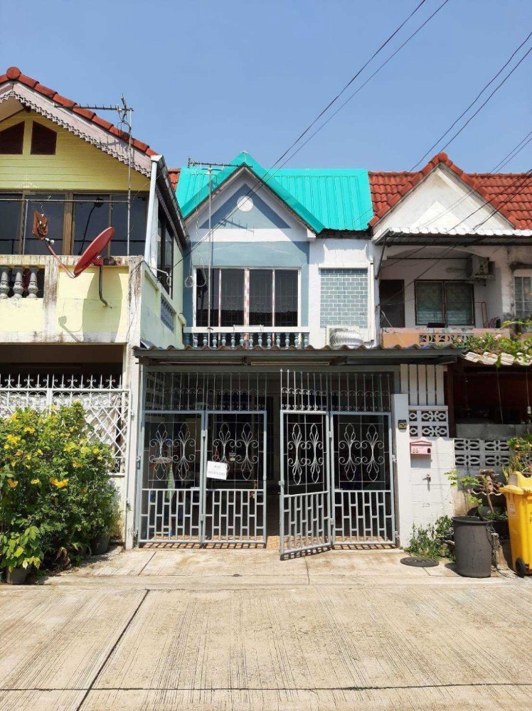 For SaleTownhomePhutthamonthon, Salaya : 🔥5 km Mahidol University 🔥 For sale, 2-storey townhouse, along Khlong Thawi Watthana, Soi Thawi Watthana 39 ** Renovated and all new electrical wiring **🔥