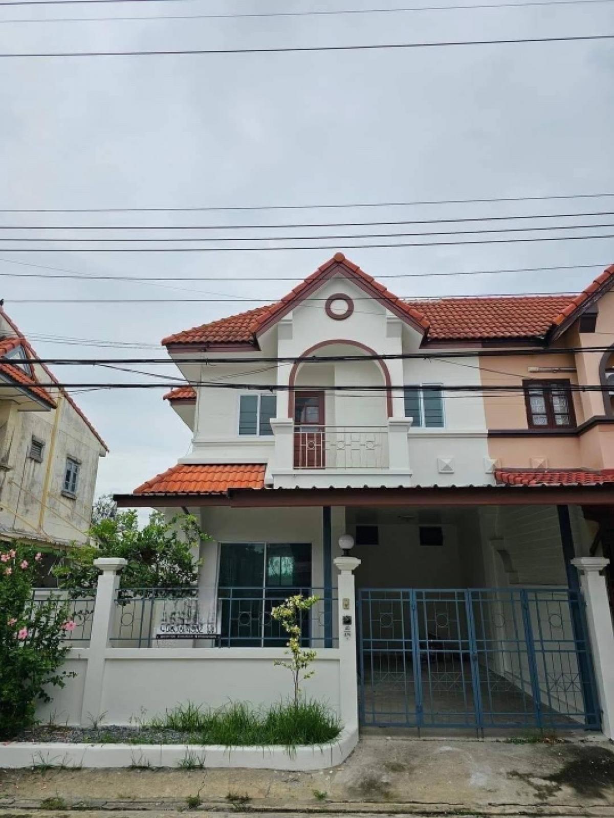 For SaleTownhousePathum Thani,Rangsit, Thammasat : Townhouse for sale, corner house, Pramaporn Village, Rangsit Khlong 11