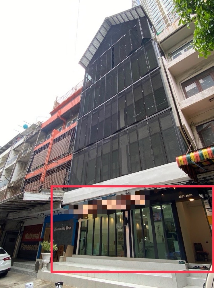 For RentShophouseOnnut, Udomsuk : ⭐️Rent Space 95sqm 1st floor located 20meter from Sukhumvit main road ,next to W-district 270m from BTS Phrakanong station 89,000baht/month