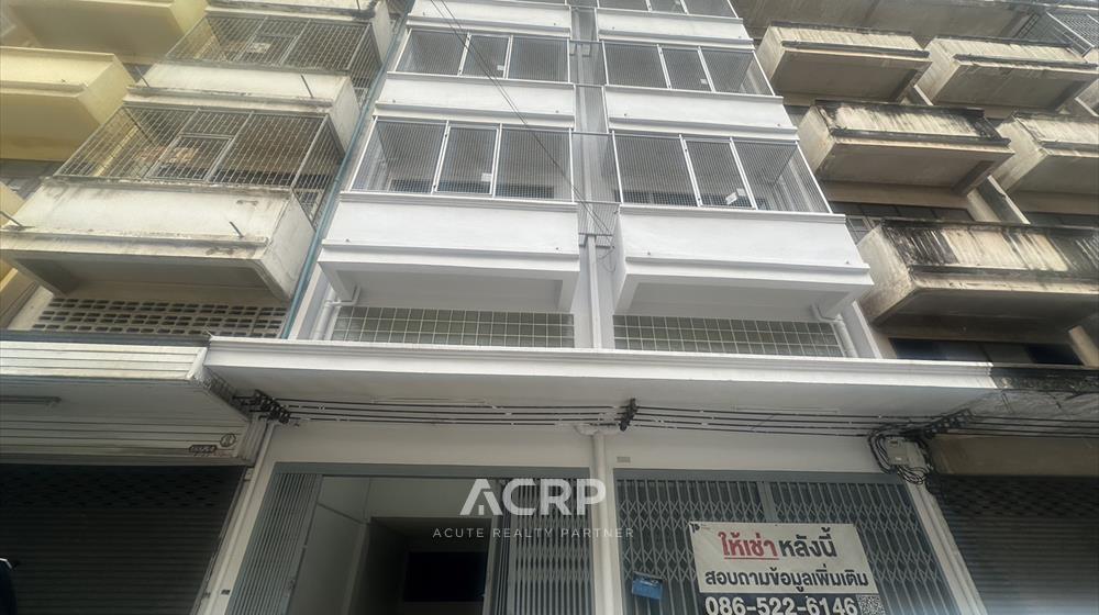 For RentShophousePinklao, Charansanitwong : Commercial building for rent, Soi Charansanitwong 28/2, about 150 meters near MRT Yaek Fai Chai