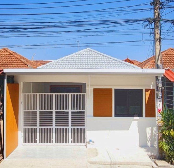 For SaleTownhouseNonthaburi, Bang Yai, Bangbuathong : Pruksa 3 Townhome, 1 floor, second-hand house, newly decorated, good for business, near the van stop & market