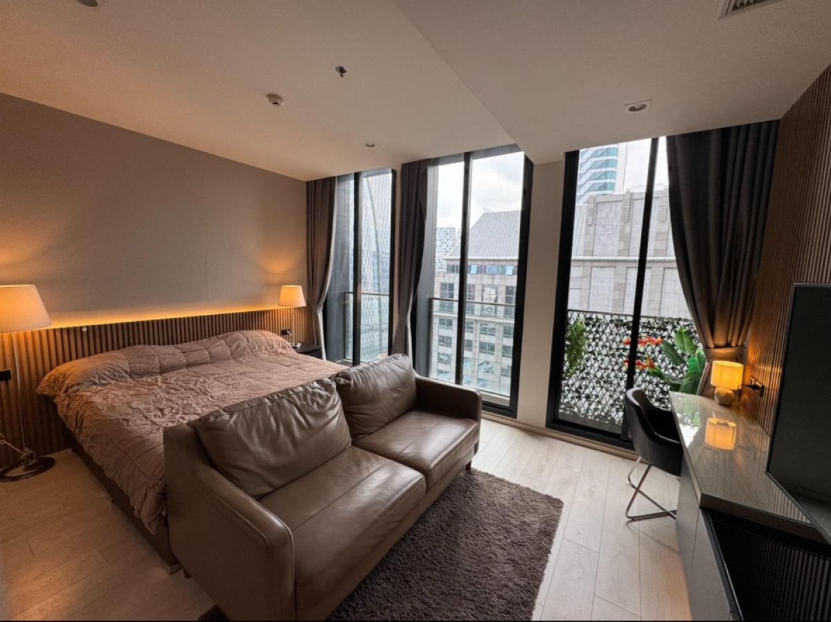 For RentCondoWitthayu, Chidlom, Langsuan, Ploenchit : For Rent Noble Ploenchit (Noble Ploenchit) 1 bedroom 45 sq m. Price 33,000 baht/month 0 meters from BTS Ploenchit with private lift, 20th floor+