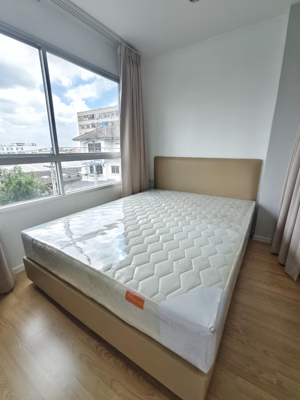 For SaleCondoOnnut, Udomsuk : For sale with tenant 7500/month. Owner sells himself. Lumpini On Nut 46, 4th floor, open view, 23 sq m., all new items in the room.