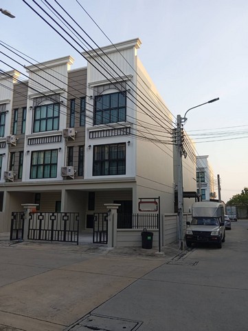 For RentTownhouseNawamin, Ramindra : RTJ1816 Townhouse for rent, near Makro, MaxValu, near Wongkot Market, Eternity Town, Primrose Watcharapol, Sukhapiban 5, near Ram Intra-Achanong Expressway, 3-storey home office, corner house