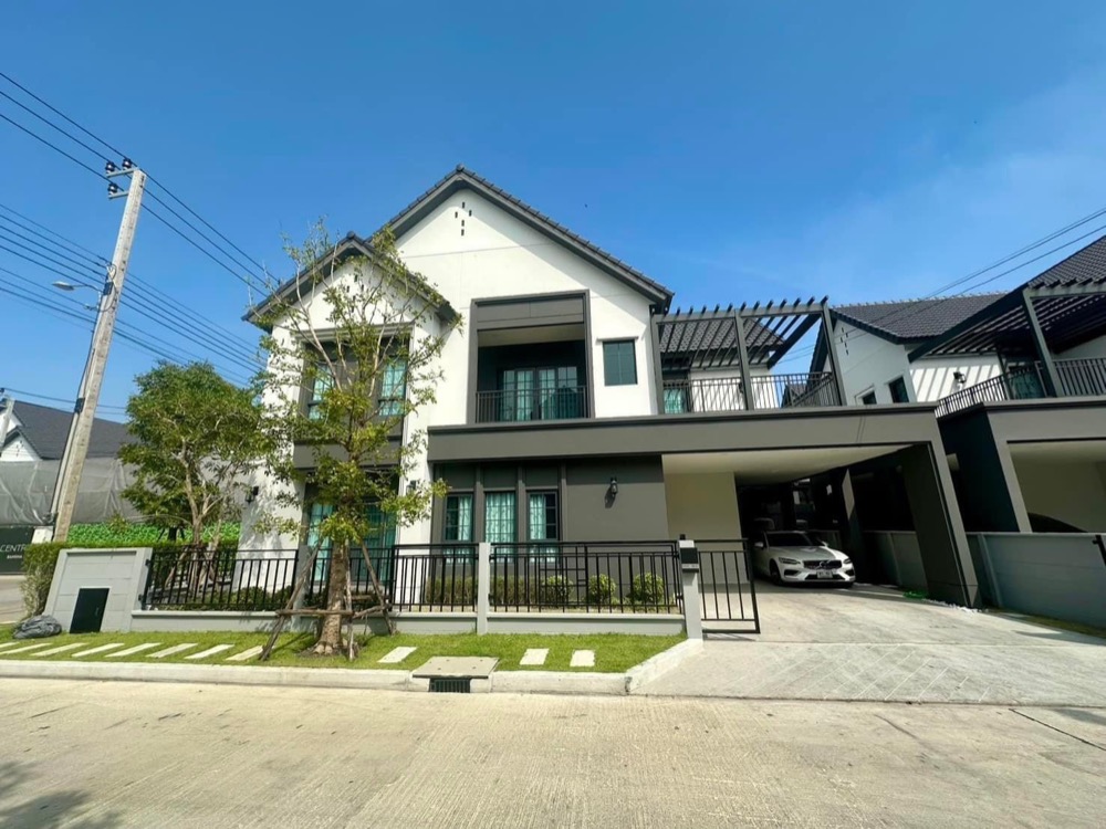 For RentHouseBangna, Bearing, Lasalle : For Rent: Detached House, Centro Bangna, 4 Bedrooms /5 Bathrooms *Fully Furnished /Corner Unit* Ready to move in