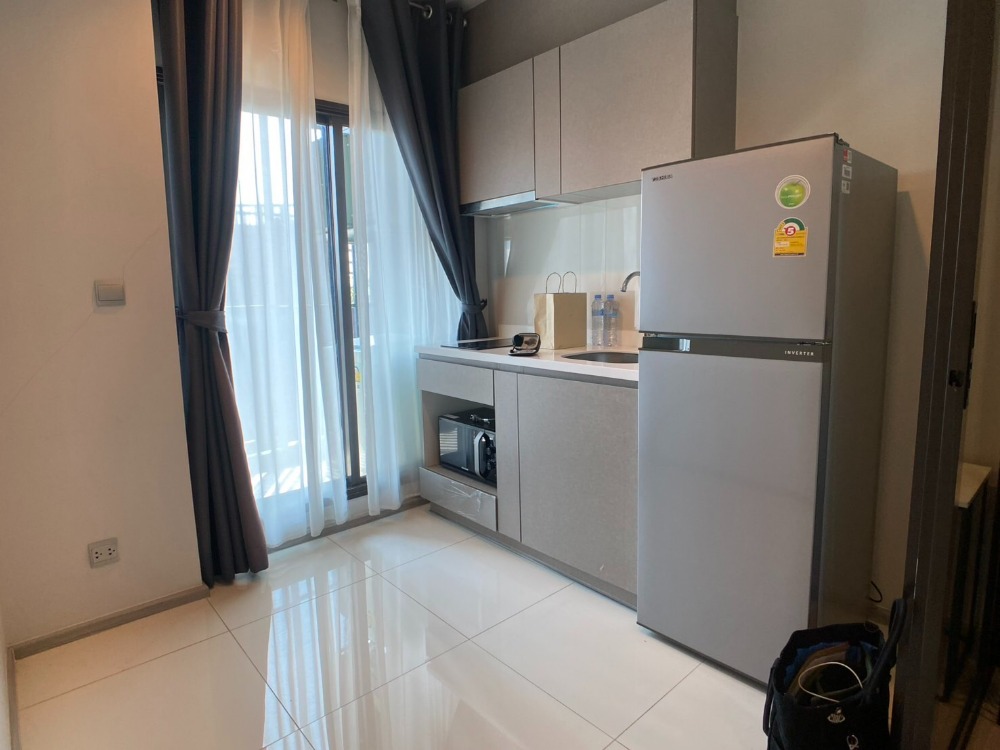 ให้เช่าคอนโดพระราม 9 เพชรบุรีตัดใหม่ RCA : คอนโดให้เช่า Life Asoke Rama 9 Type 1 Bed 1 Bath Size 33 sqm Floor 44th สนใจต่อรองราคาได้