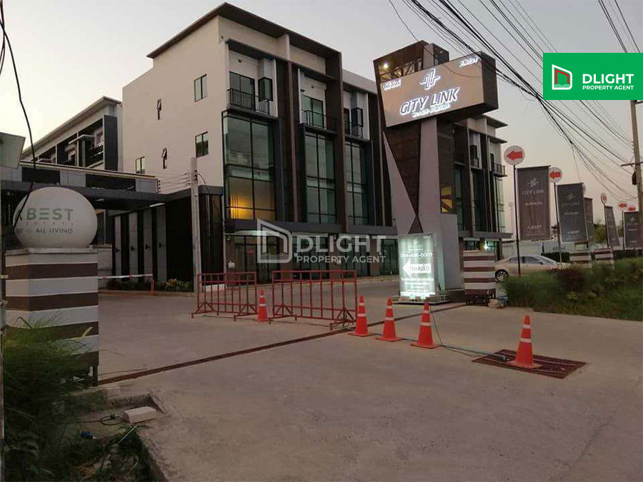 For SaleTownhousePattanakan, Srinakarin : For sale/rent, luxury 3.5-storey townhouse, City Link Rama 9 - Srinakarin project, prime location, 17.9 sq m, ready to move in, 3 bedrooms, 3 bathrooms, parking for 1 car, only 8.2 million baht, rent 31,000 baht/month