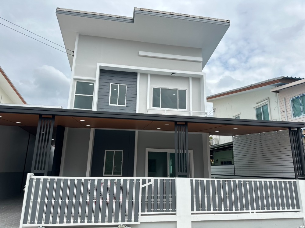 For SaleHousePathum Thani,Rangsit, Thammasat : Baan Buriram Rangsit - Lam Luk Ka Khlong 4, beautiful twin house, prime location, near 2 electric train lines!