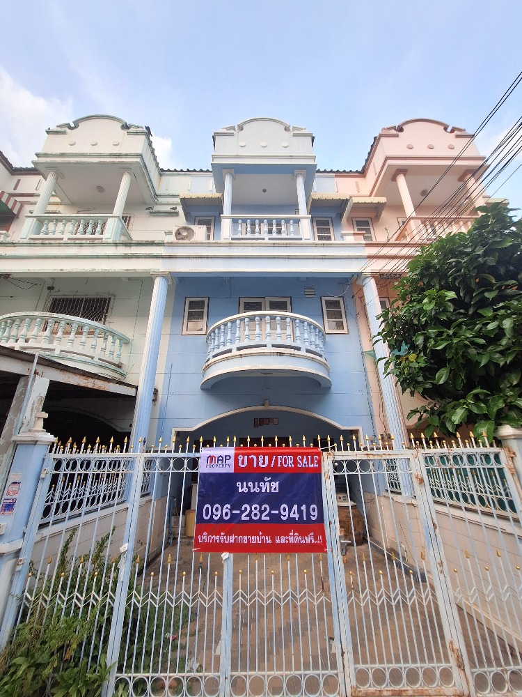 For SaleTownhouseRama3 (Riverside),Satupadit : Urgent sale! 3-storey townhouse, prime location, Soi Sathu Pradit 49, very good value.