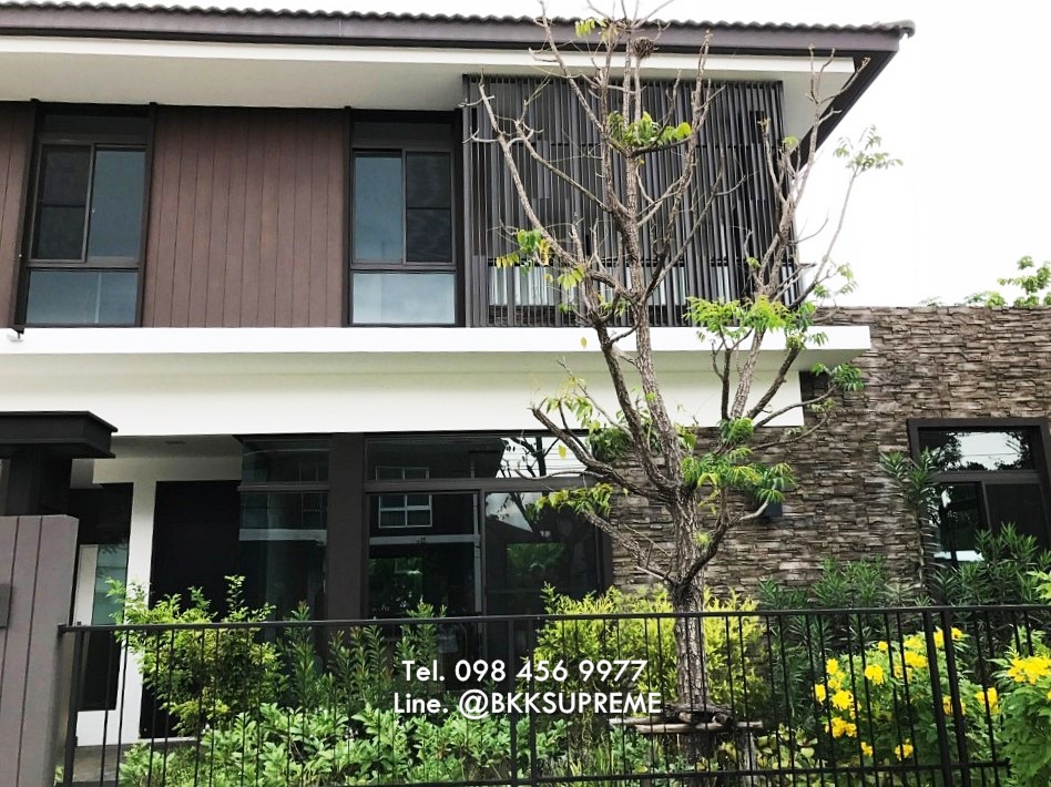 For SaleHouseBang kae, Phetkasem : (For sale) ** Manthana Kanlapaphruek - Wongwaen, corner house, front of the project, very beautiful location, decorated in Modern Luxury, built-in throughout the house **