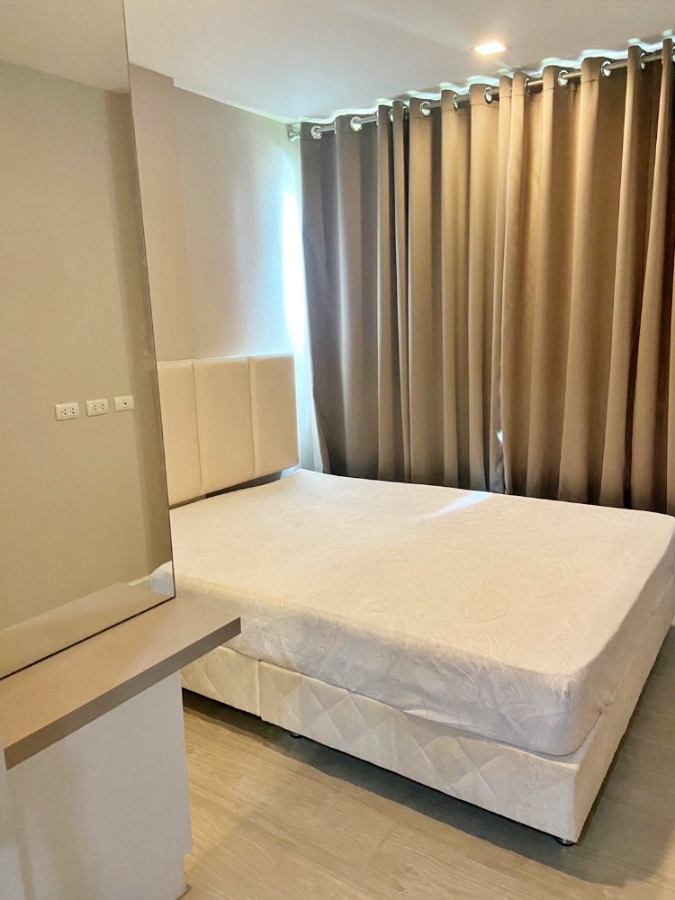 For SaleCondoRatchadapisek, Huaikwang, Suttisan : Everyone has their own reasons for selling. This room is the same. Selling to relieve the burden, not for profit, just to close the burden. Condo Metro Lux Ratchada 28 sq m. 1 bedroom, fully furnished, on Ratchada main road, near MRT Huai Khwang, only 500