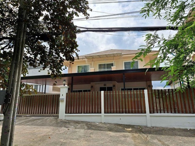 For RentHouseKaset Nawamin,Ladplakao : RHT1306 Single house for rent near The Mall Bangkapi, next to the expressway, Kaset Nawamin, Soi Nawamin 24, Srinakorn Village