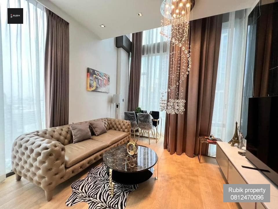 For RentCondoWitthayu, Chidlom, Langsuan, Ploenchit : 🌟 Luxury Condominium for Rent at 28 Chidlom – Duplex Corner Unit with Double Views 🌟(RB303)