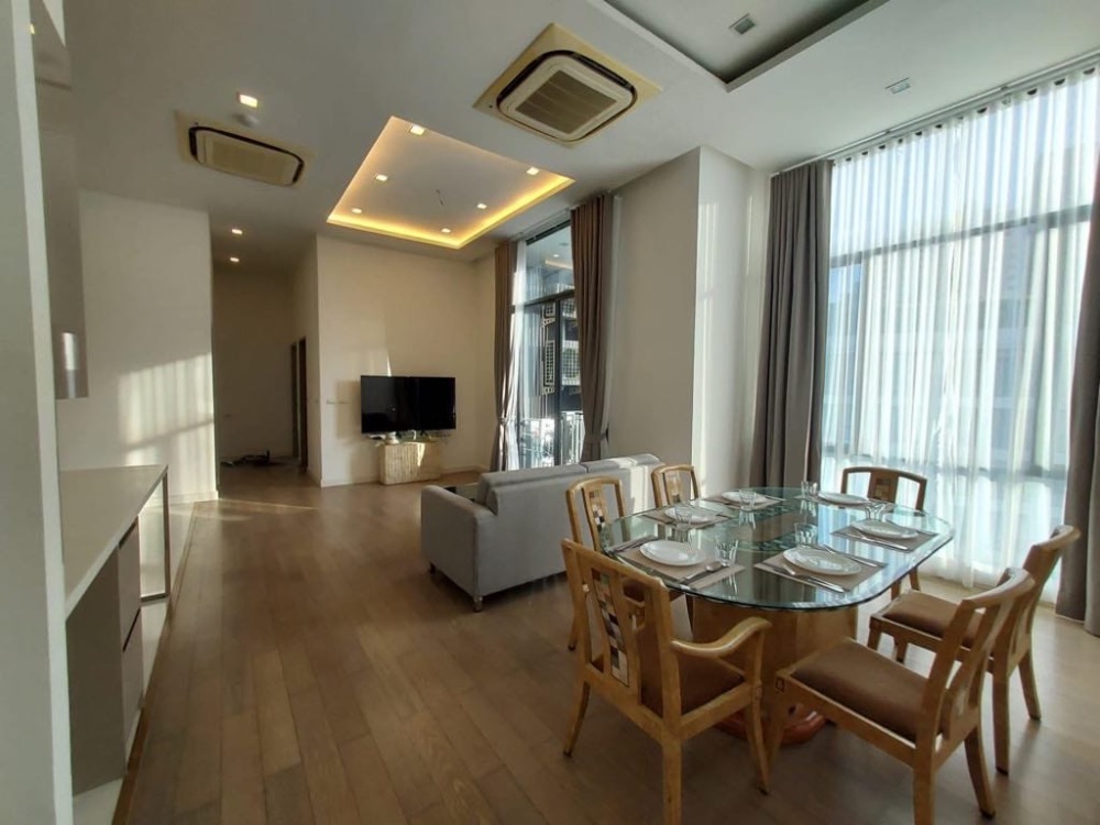 ให้เช่าคอนโดสุขุมวิท อโศก ทองหล่อ : [HOT RENT 🔥] Trapezo Sukhumvit 16 Luxury Condo | Penthouse 3 Bedroom