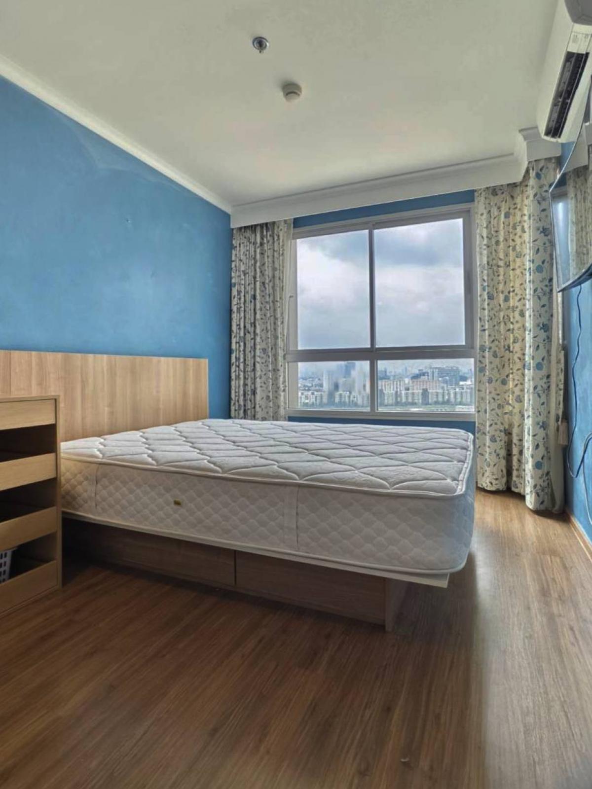 For SaleCondoRamkhamhaeng, Hua Mak : Urgent sale, U Delight @ Hua Mak Station, 40 sq m, high floor, beautiful view, only 3.1 million baht. Call 0839326987.