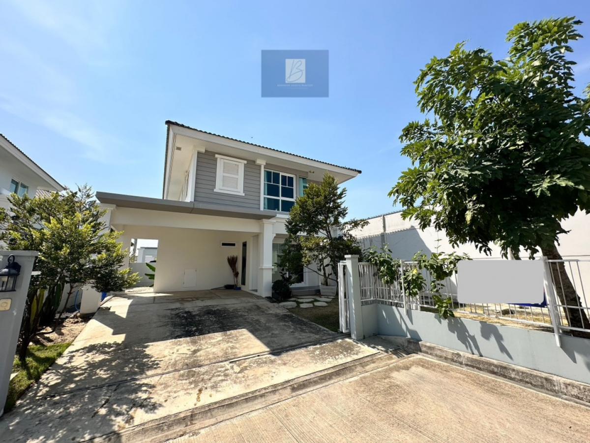 For SaleHouseSamut Prakan,Samrong : For sale: beautiful corner detached house in the Vilaggio Bangna project, Soi ABAC, a quality housing project from Land & House, well built-in, never lived in before ✨