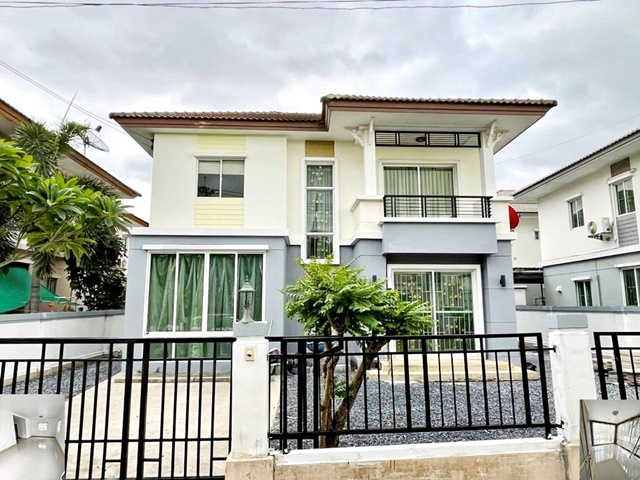 For RentHousePathum Thani,Rangsit, Thammasat : Rangsit-Nakhon Nayok67-75 The Cheapest in World 2-story house for rent DD Mache Rangsit Klong2 3A/C